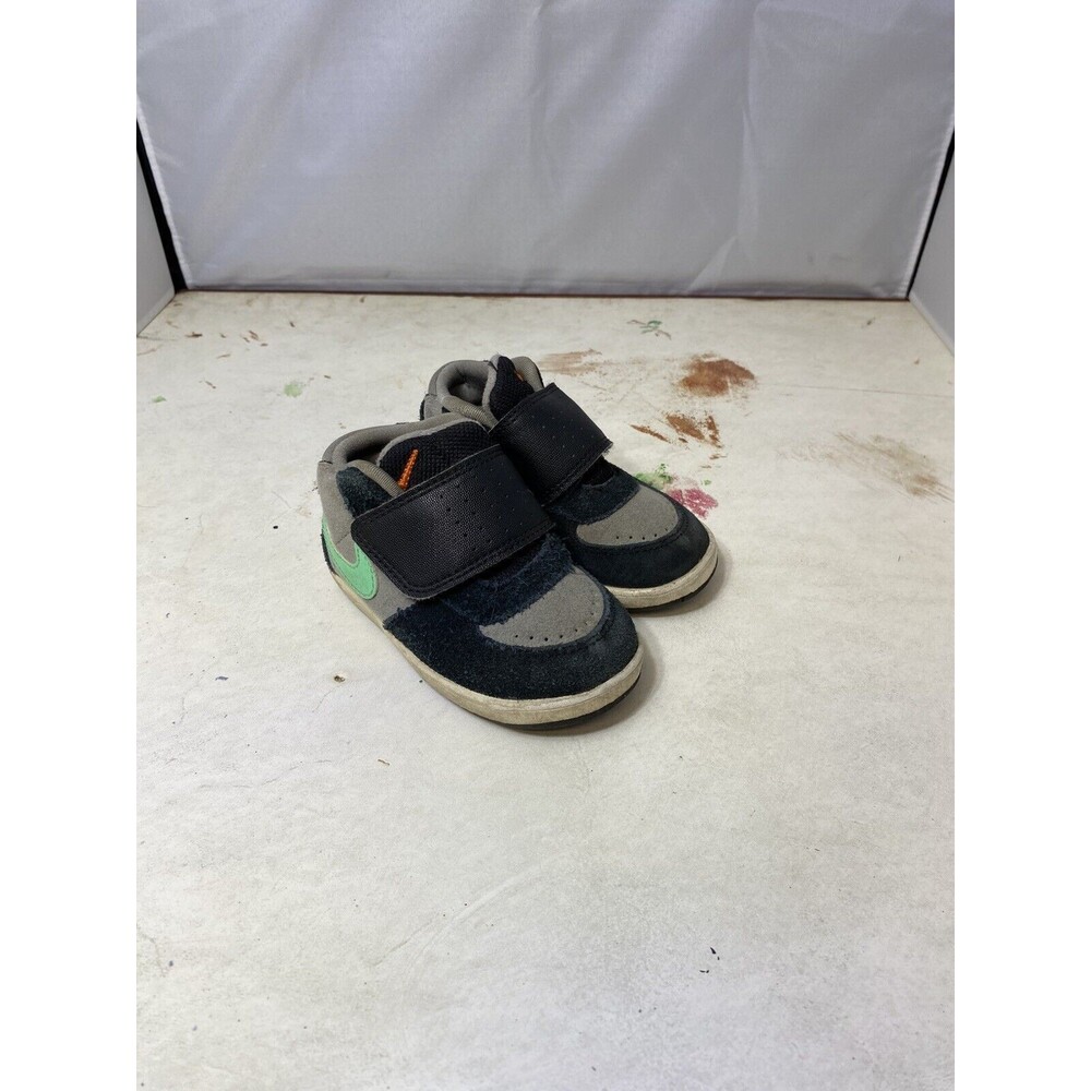 Nike SD Mavrk MID 3 TD Size 5C 525126-030 Black Gray Green 2013